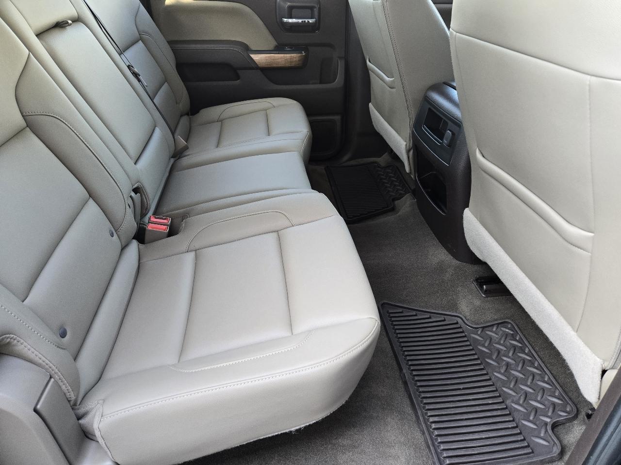 Chevrolet Silverado photo 21