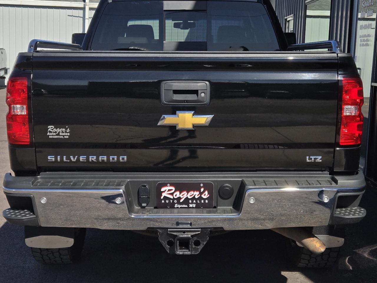 Chevrolet Silverado photo 18