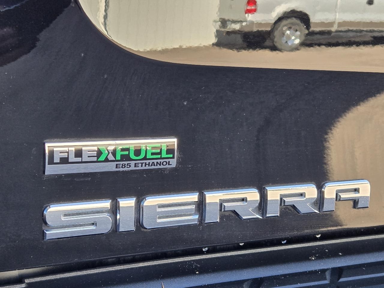 GMC Sierra 1500 4WD Crew Cab 143.5" SLE 2011