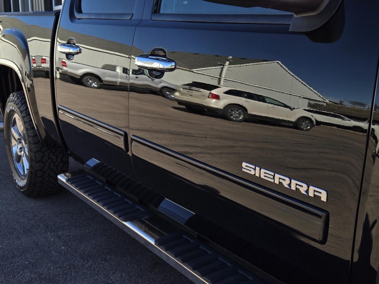 GMC Sierra 1500 4WD Crew Cab 143.5" SLE 2011