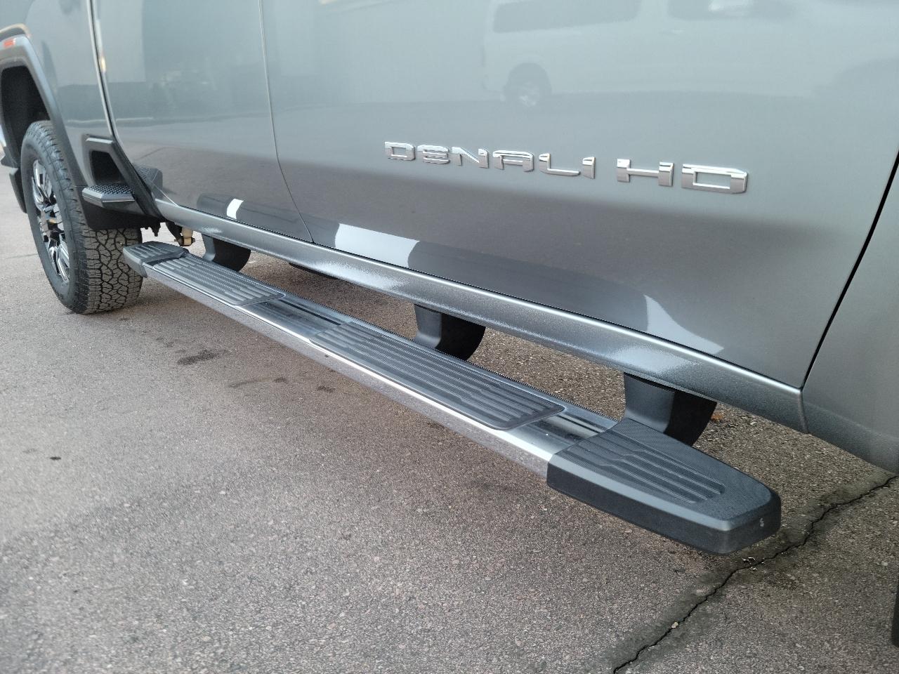 GMC Sierra 3500HD 4WD Crew Cab 159" Denali 2024