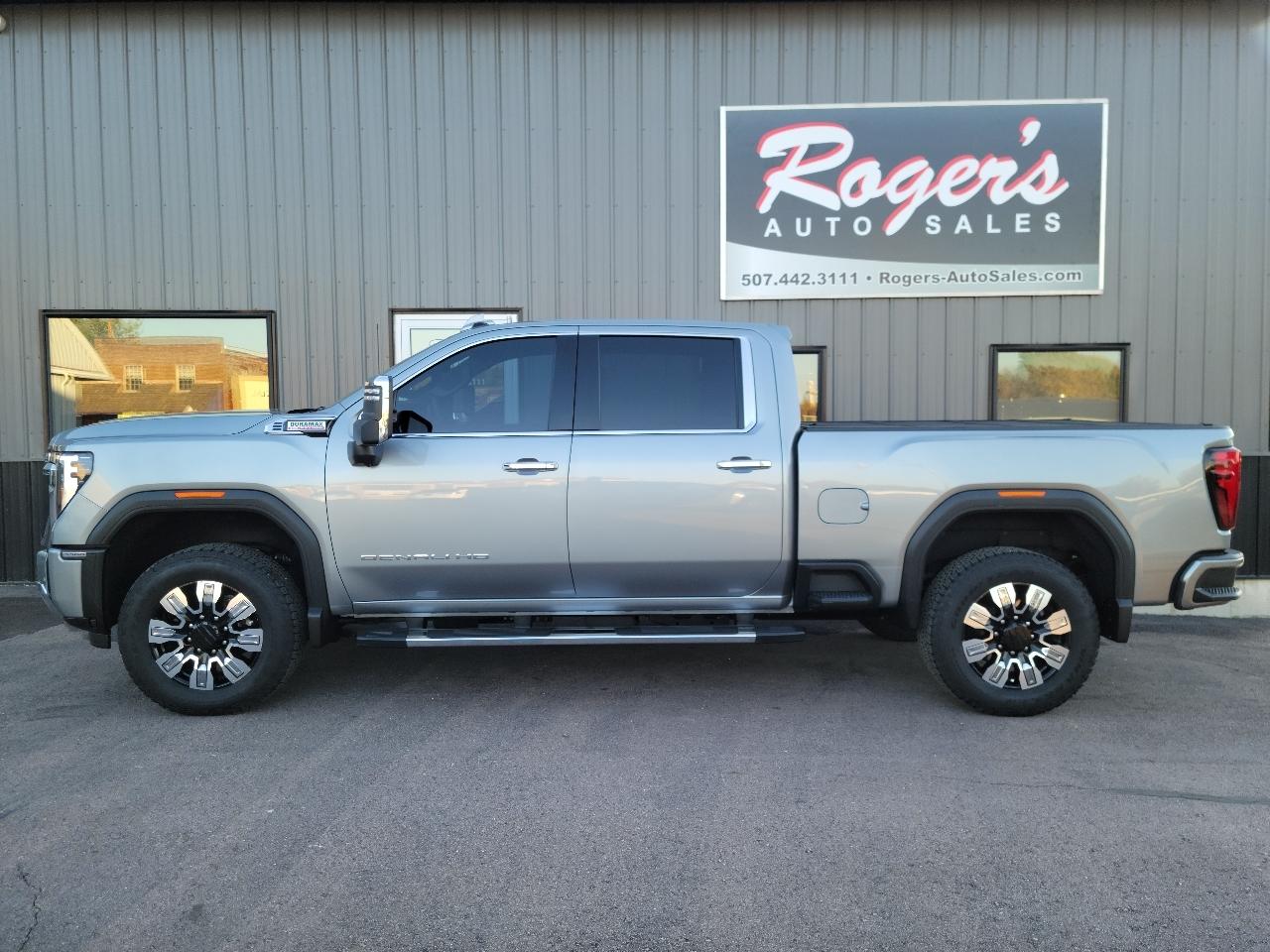 GMC Sierra 3500HD 4WD Crew Cab 159" Denali 2024