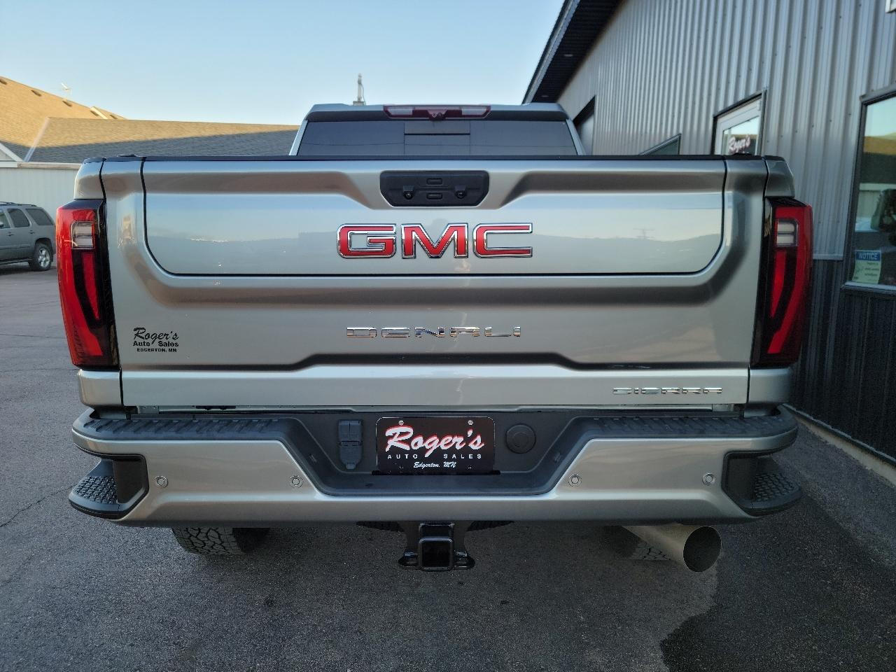 GMC Sierra 3500HD 4WD Crew Cab 159" Denali 2024