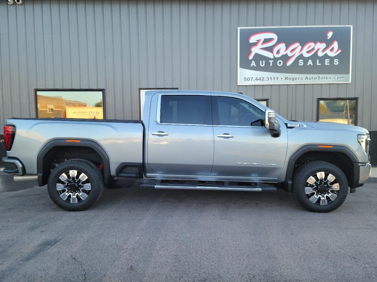 GMC Sierra 3500HD 4WD Crew Cab 159" Denali 2024