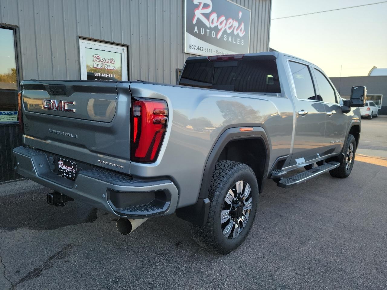 GMC Sierra 3500HD 4WD Crew Cab 159" Denali 2024