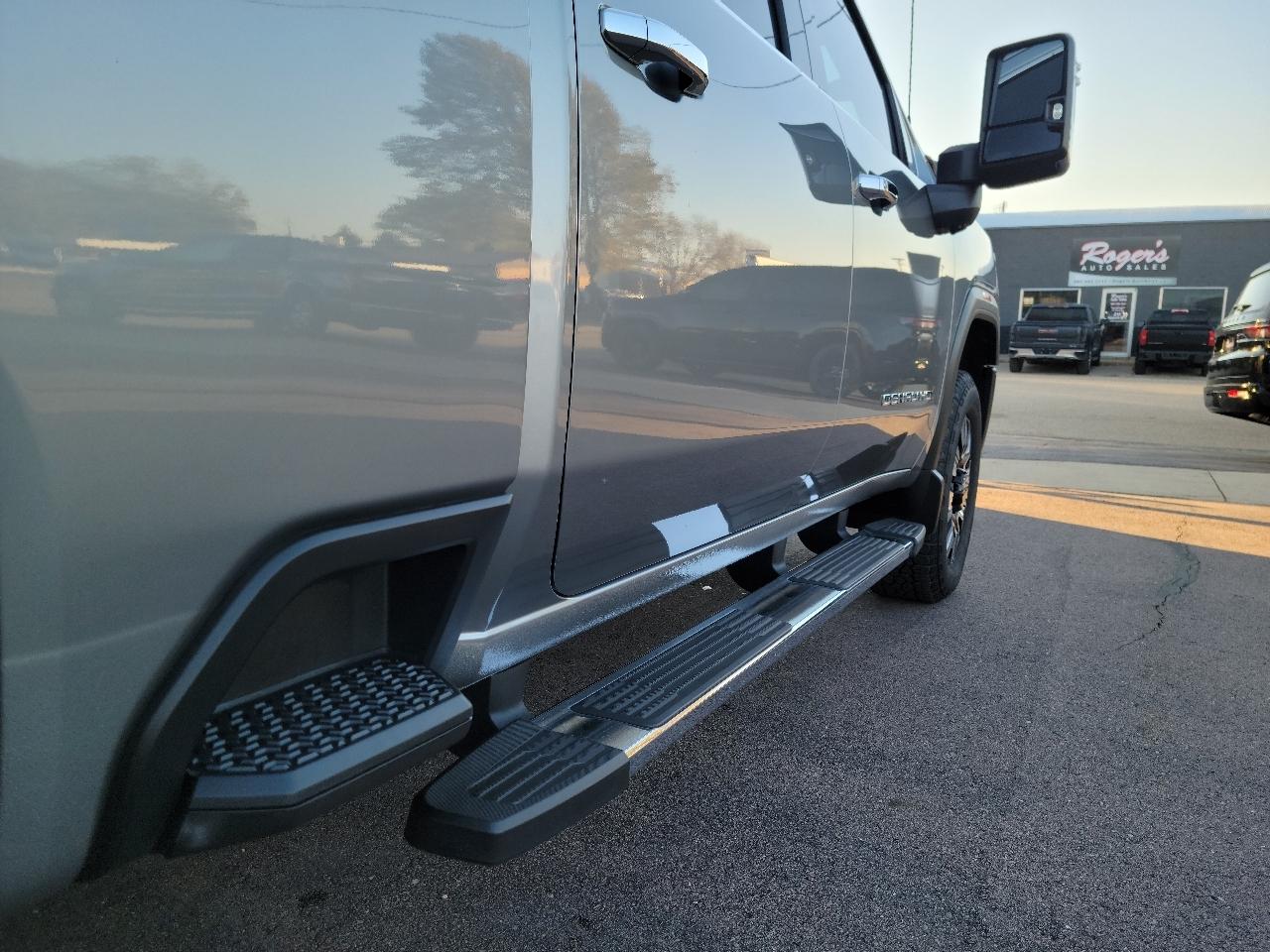 GMC Sierra 3500HD 4WD Crew Cab 159" Denali 2024