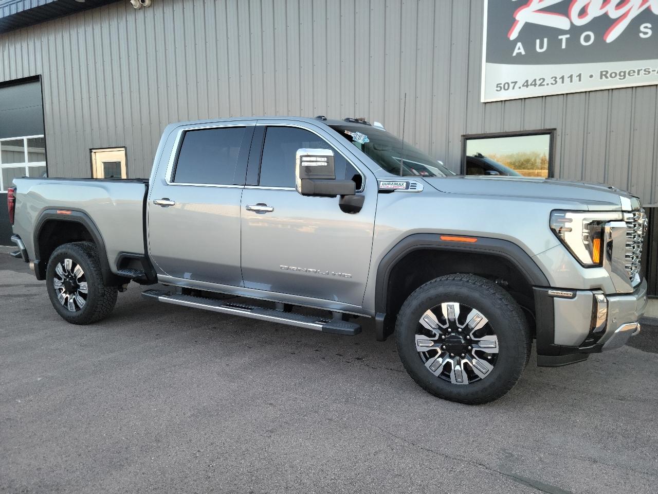 GMC Sierra 3500HD 4WD Crew Cab 159" Denali 2024