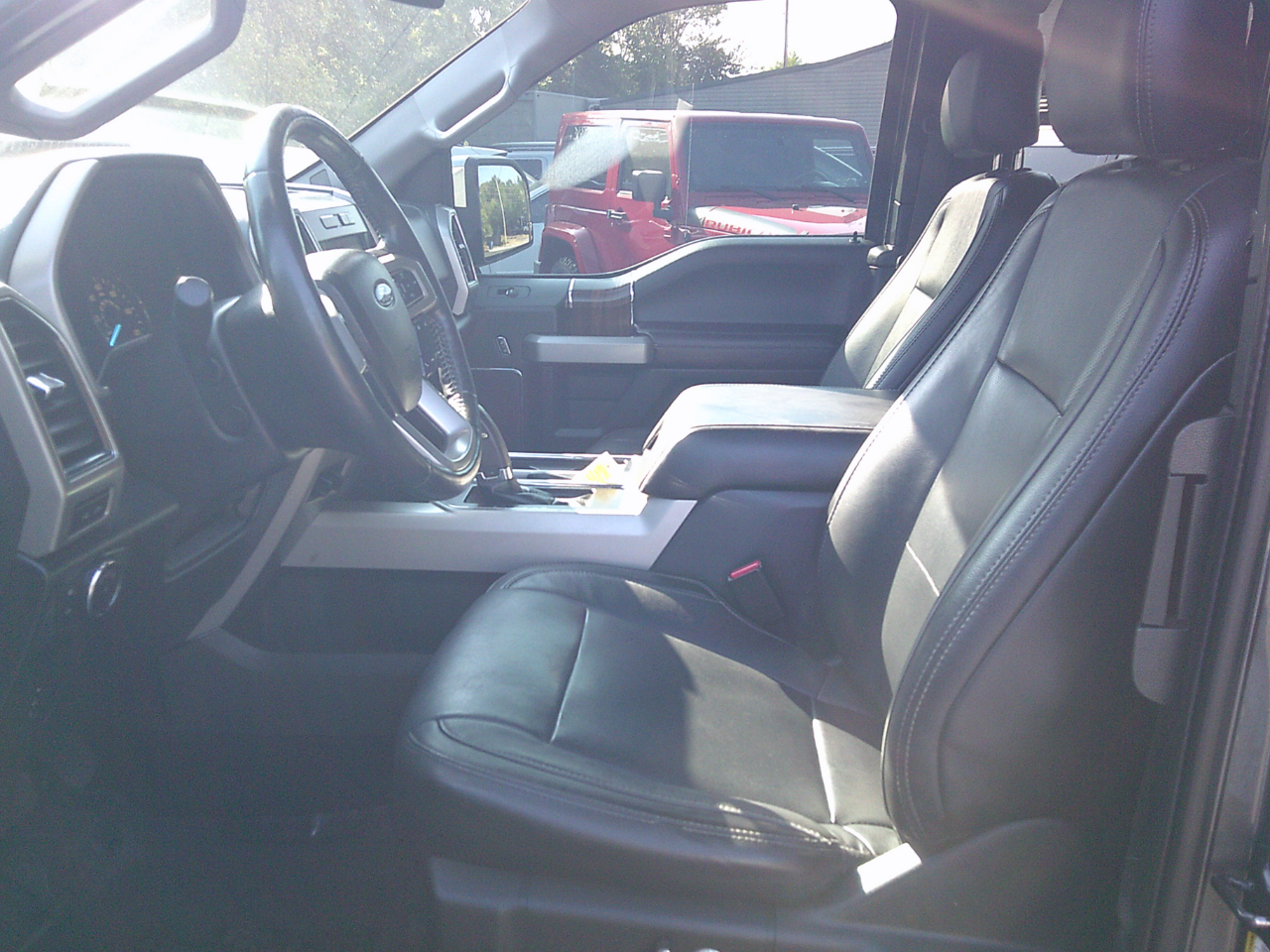 Ford F-150 Lariat SuperCab 8-ft. 4WD 2017 Ford F-150 Lariat SuperCab 8-ft. 4WD 2017