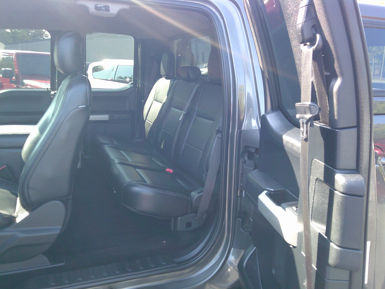 Ford F-150 Lariat SuperCab 8-ft. 4WD 2017 Ford F-150 Lariat SuperCab 8-ft. 4WD 2017