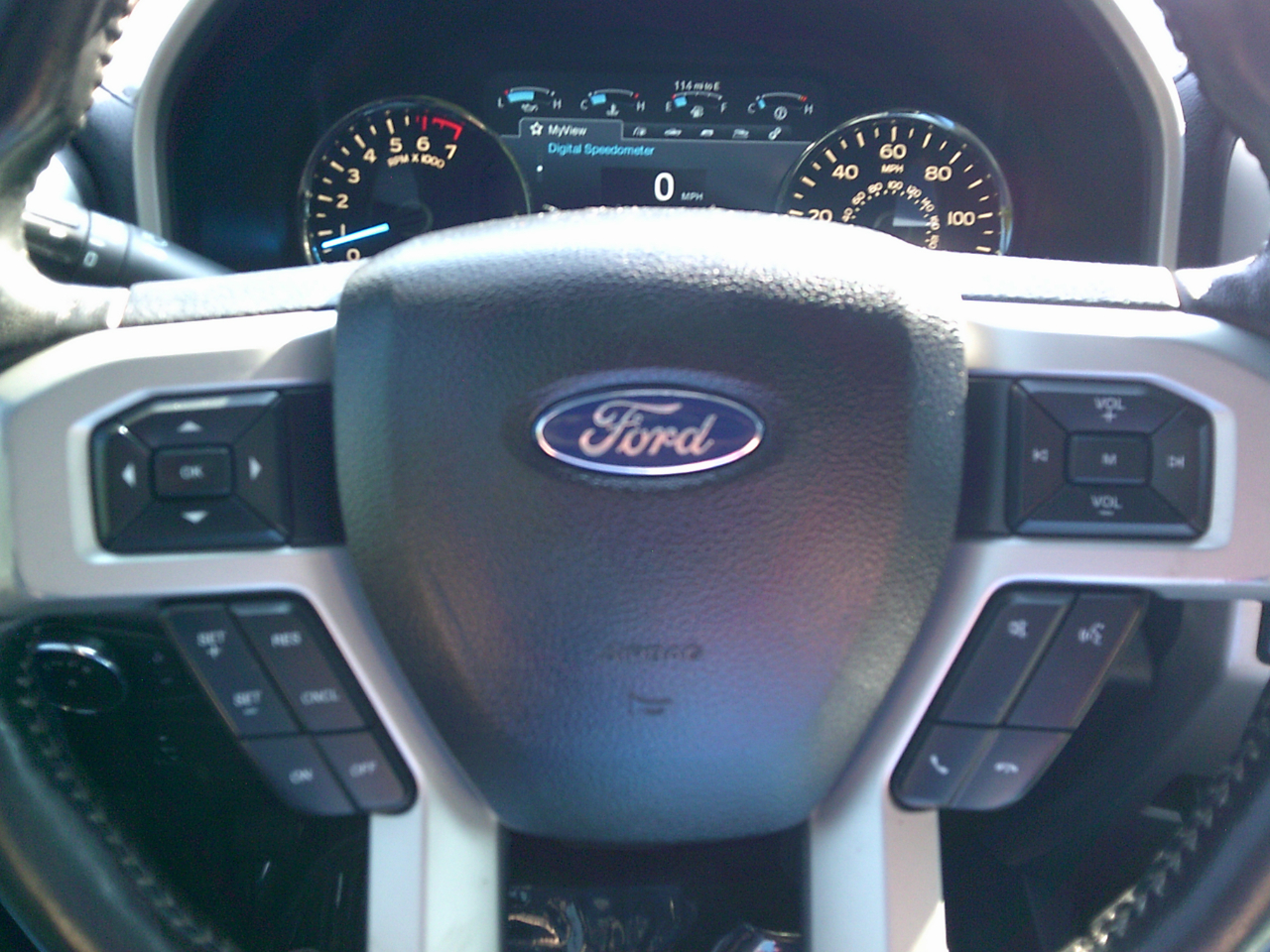 Ford F-150 Lariat SuperCab 8-ft. 4WD 2017 Ford F-150 Lariat SuperCab 8-ft. 4WD 2017
