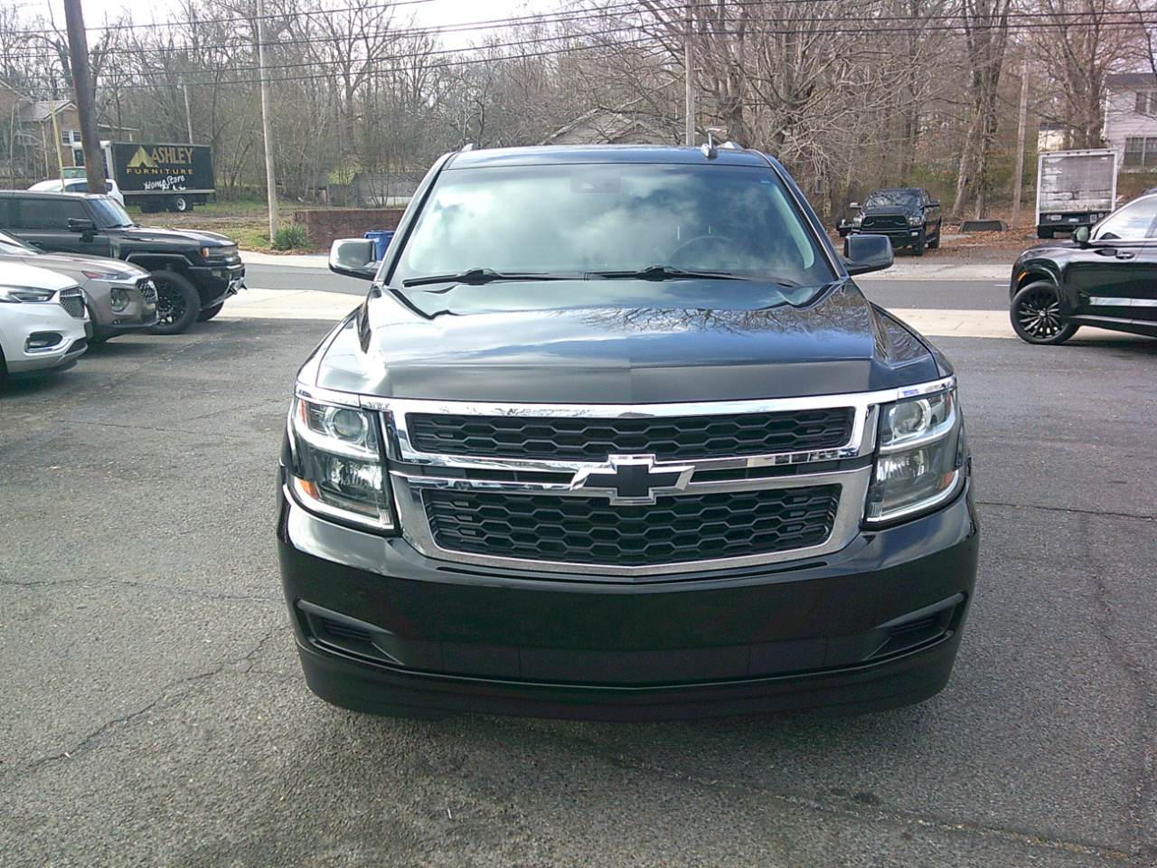 Chevrolet Suburban LT 2WD 2018