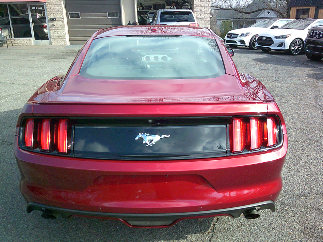 Ford Mustang EcoBoost Coupe 2017