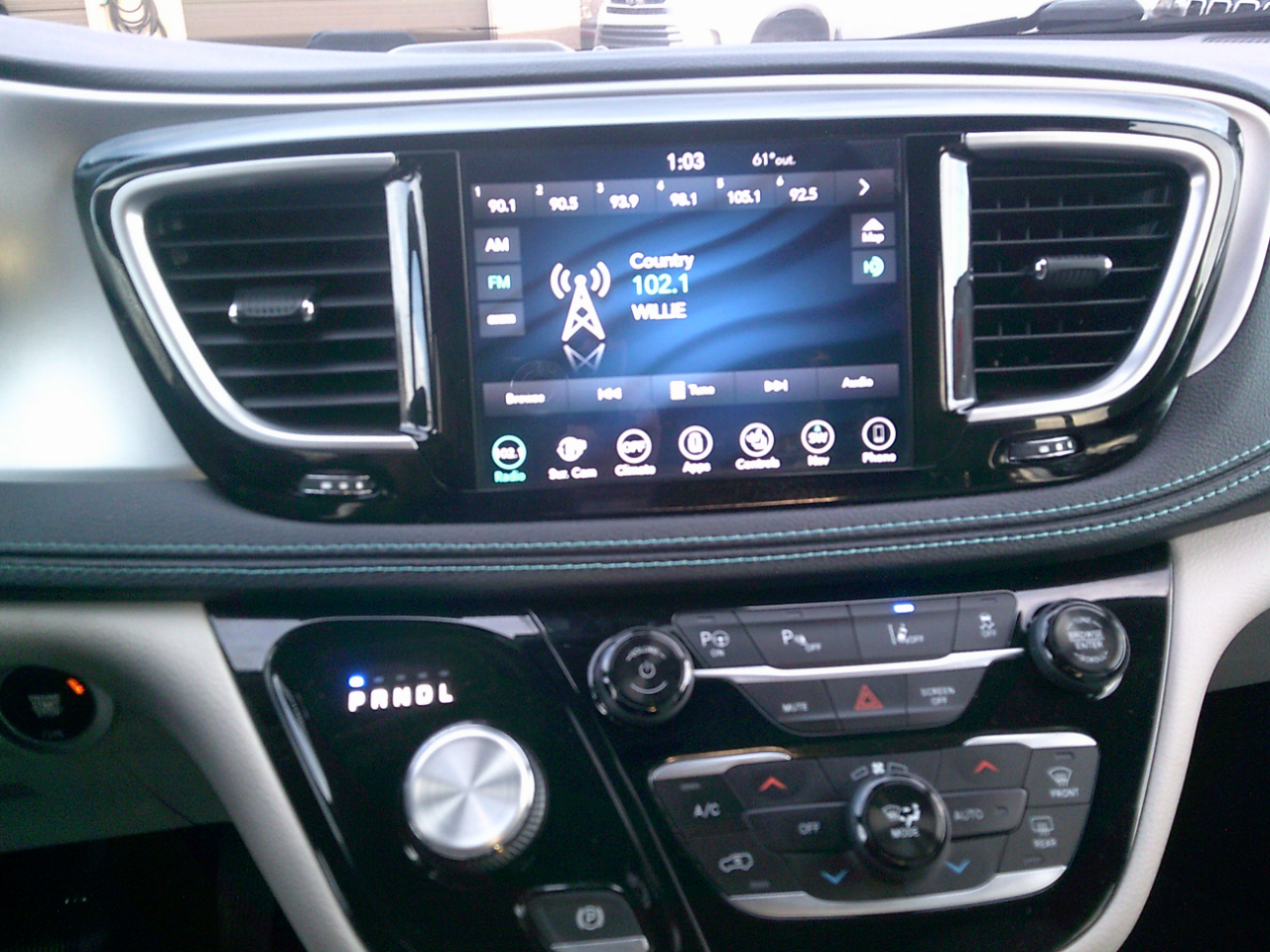 Chrysler Pacifica Hybrid Limited 2018