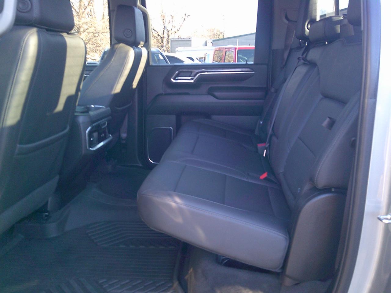 Chevrolet Silverado 2500HD LTZ Crew Cab Short Box 4WD 2024