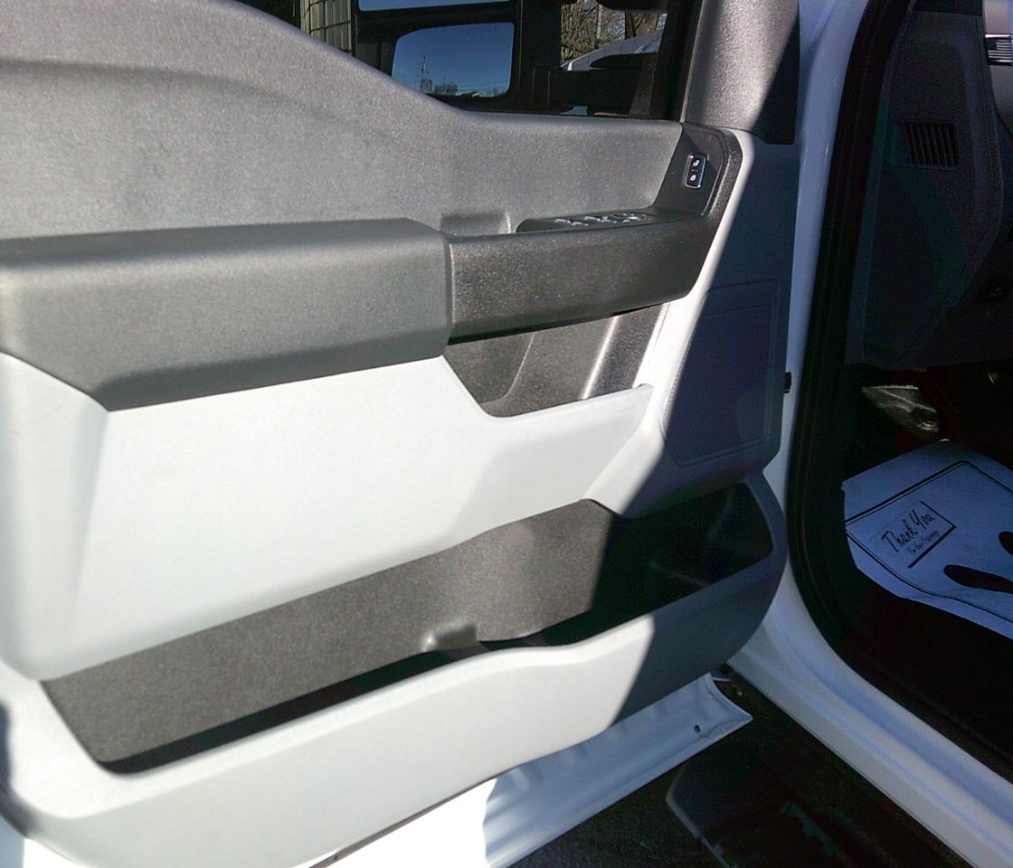 Ford F-250 SD XL Crew Cab 4WD 2023