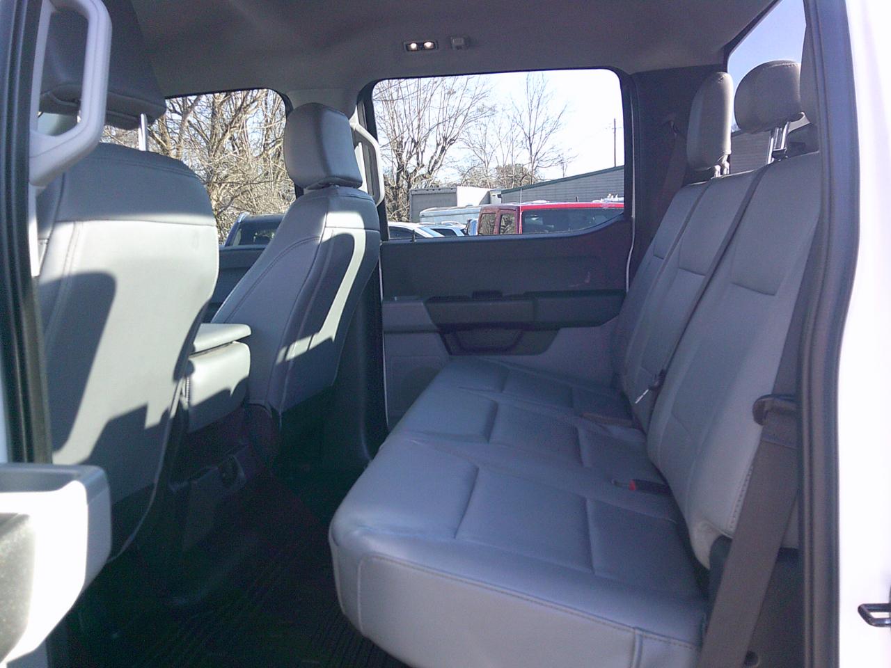 Ford F-250 SD XL Crew Cab 4WD 2023