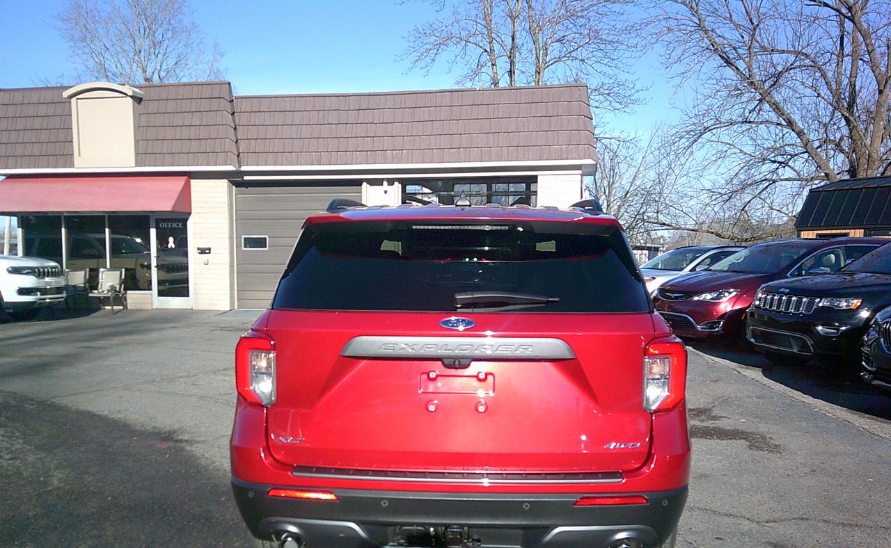 Ford Explorer XLT AWD 2022