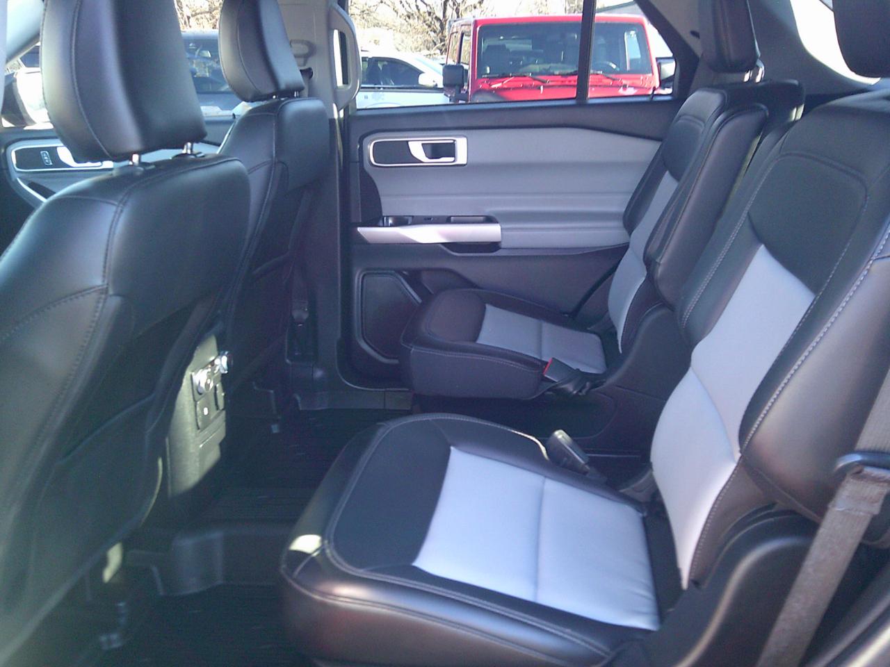 Ford Explorer XLT AWD 2022