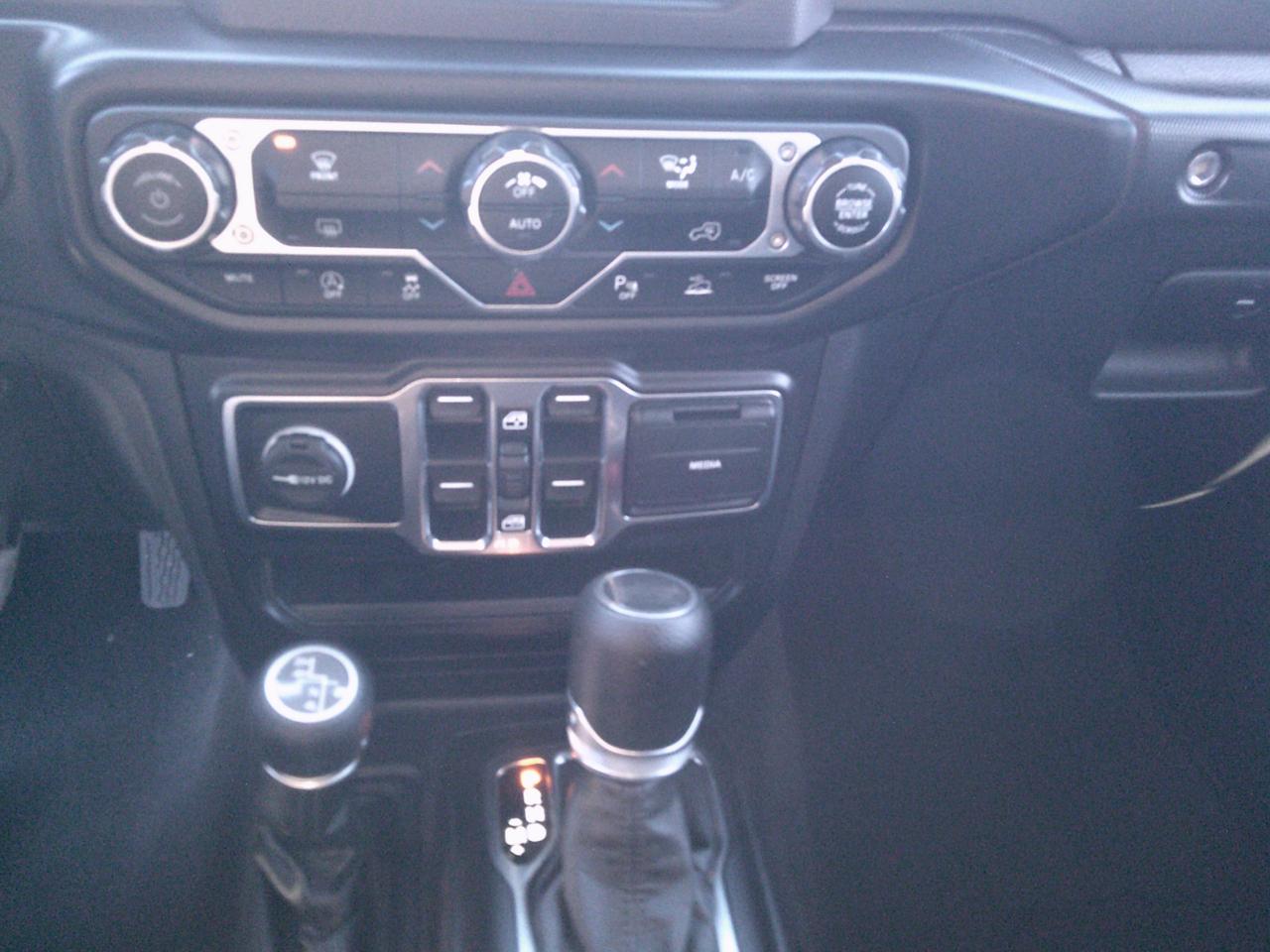 Jeep Wrangler Unlimited Sport 2022