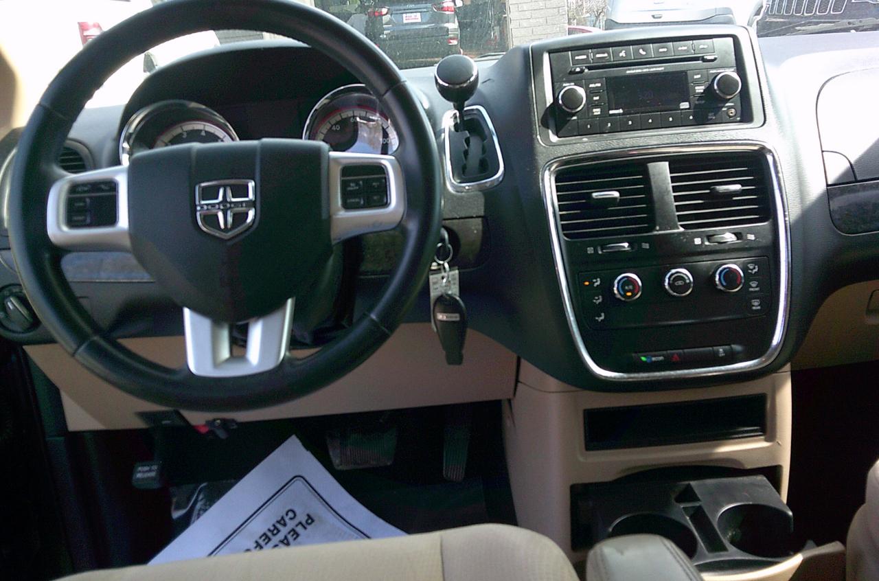 Dodge Grand Caravan SE 2014