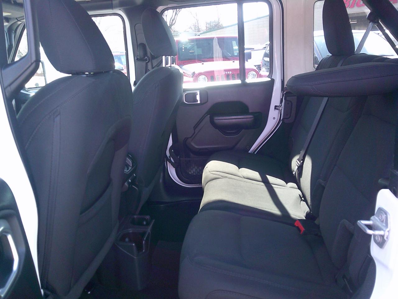 Jeep Wrangler Unlimited Sport 2021