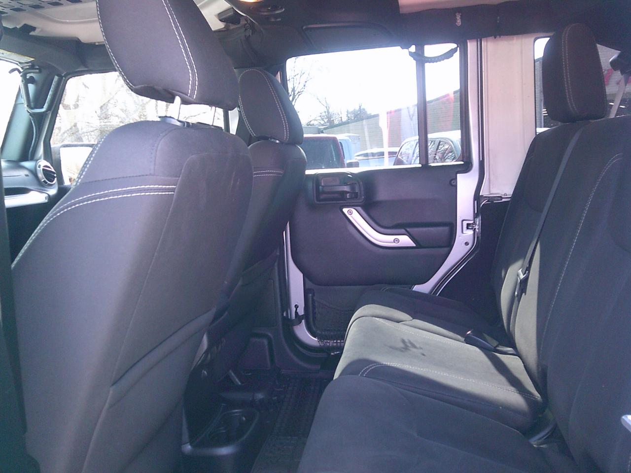 Jeep Wrangler Unlimited Sahara 4WD 2016