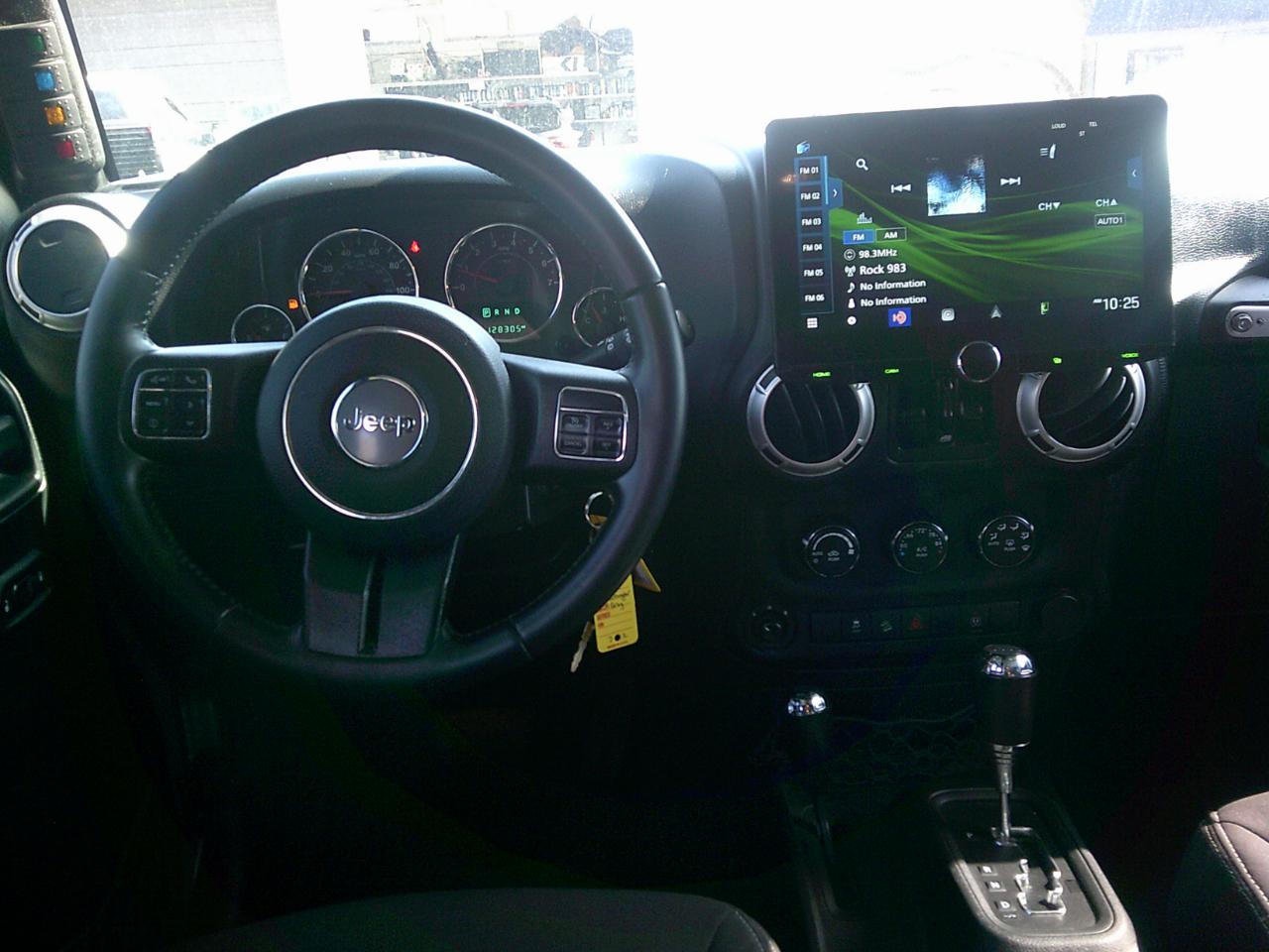 Jeep Wrangler Unlimited Sahara 4WD 2016