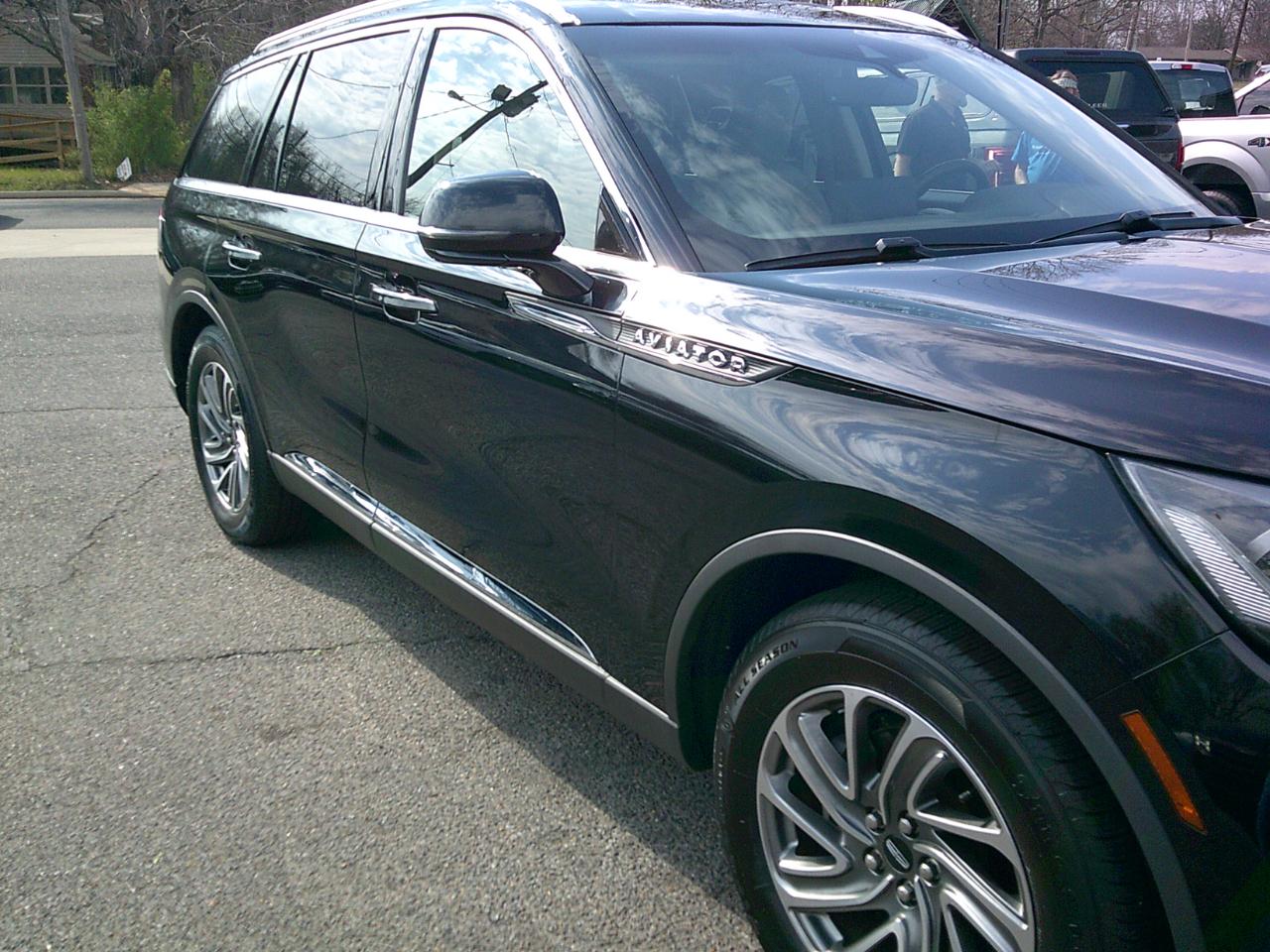 Lincoln Aviator Base 2023