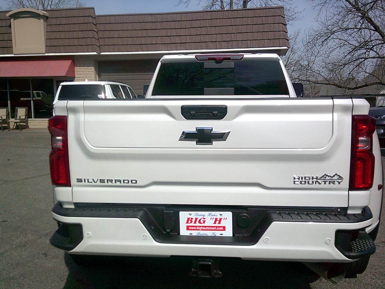 Chevrolet Silverado 3500HD High Country Crew Cab 4WD 2025