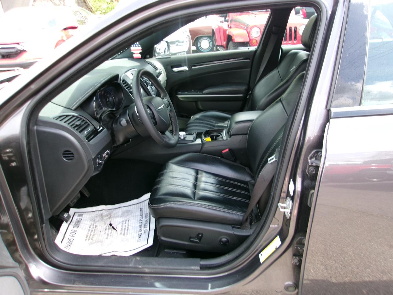 Chrysler 300 S V6 2023