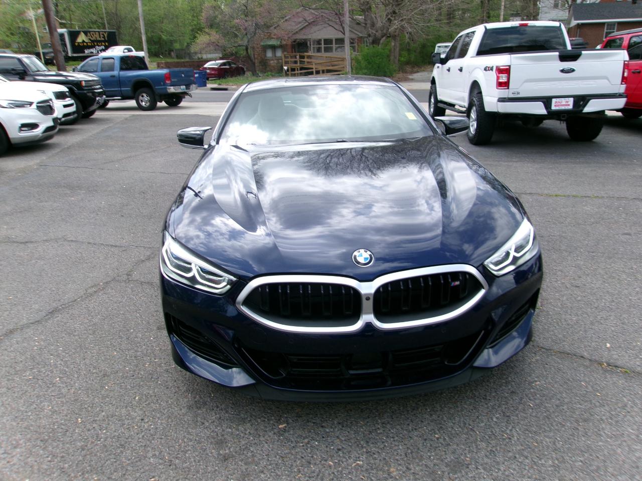 BMW 8-Series M850i xDrive Coupe 2025