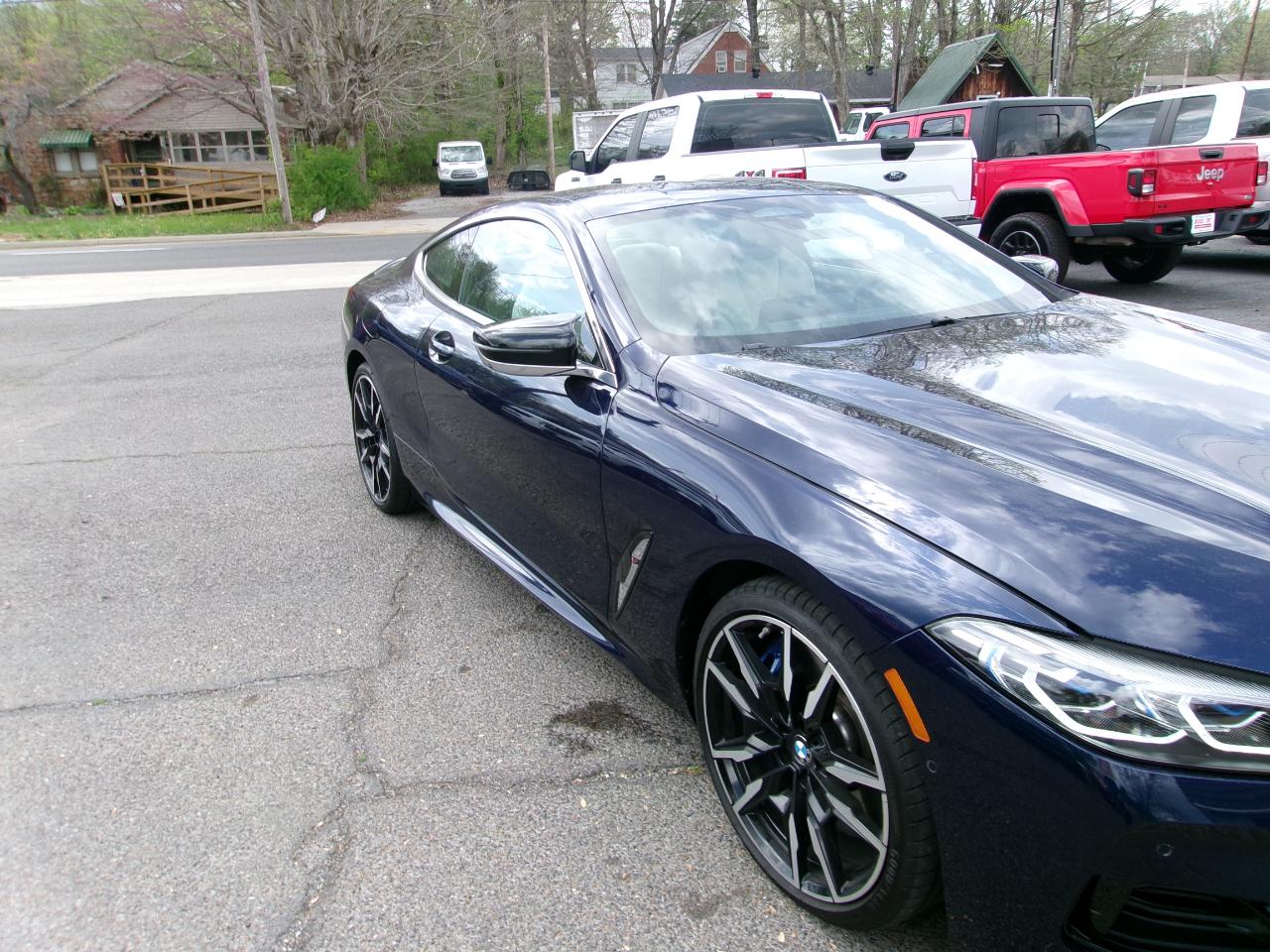 BMW 8-Series M850i xDrive Coupe 2025