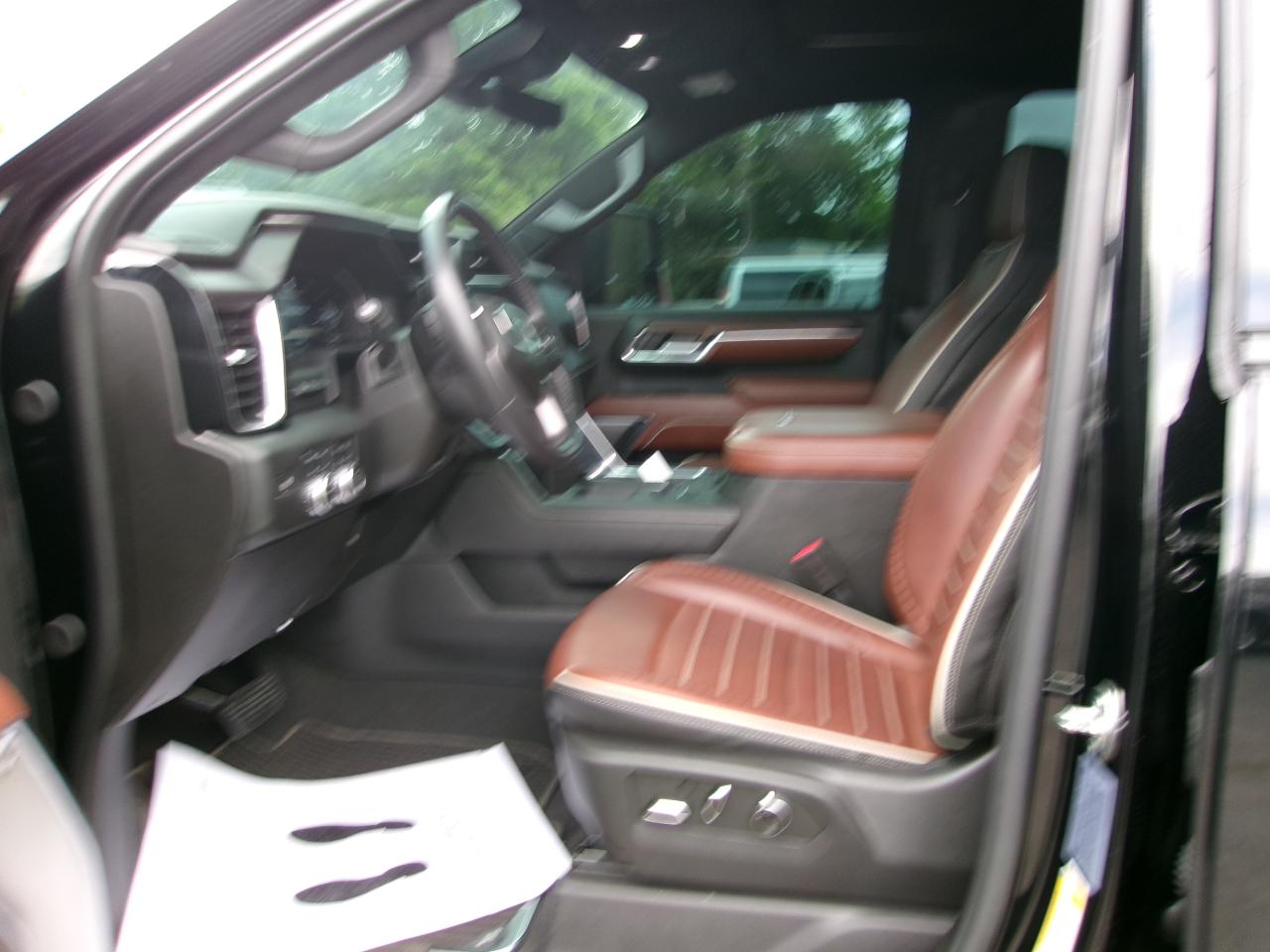 GMC Sierra 2500HD Denali Ultimate Crew Cab 4WD 2024