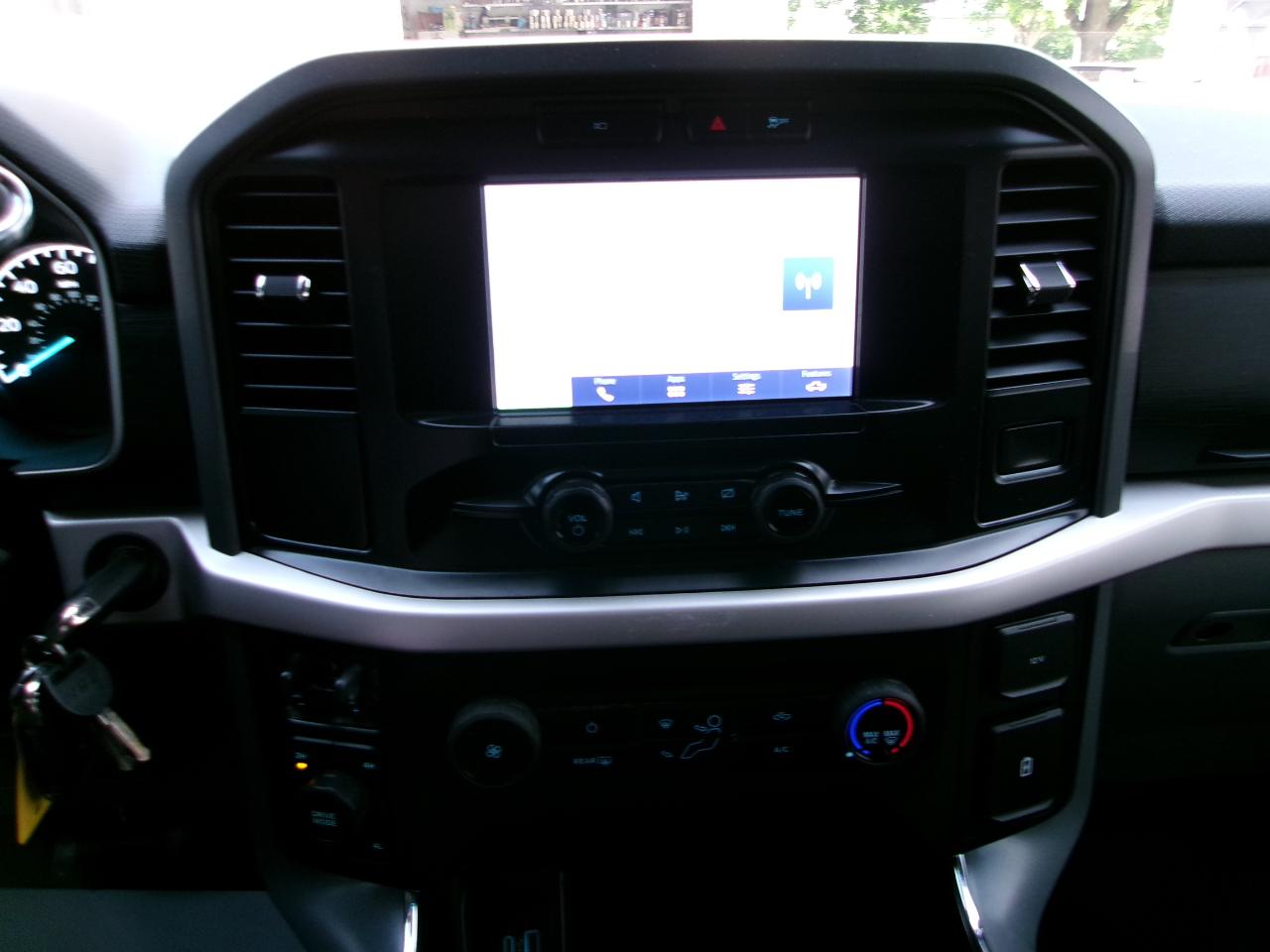 Ford F-150 XL SuperCab 6.5-ft. Bed 4WD 2023