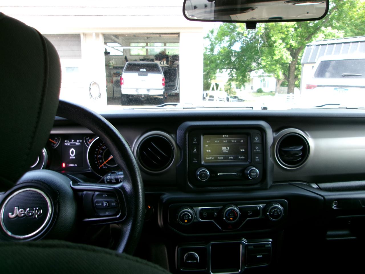 Jeep Wrangler Sport 4WD 2018