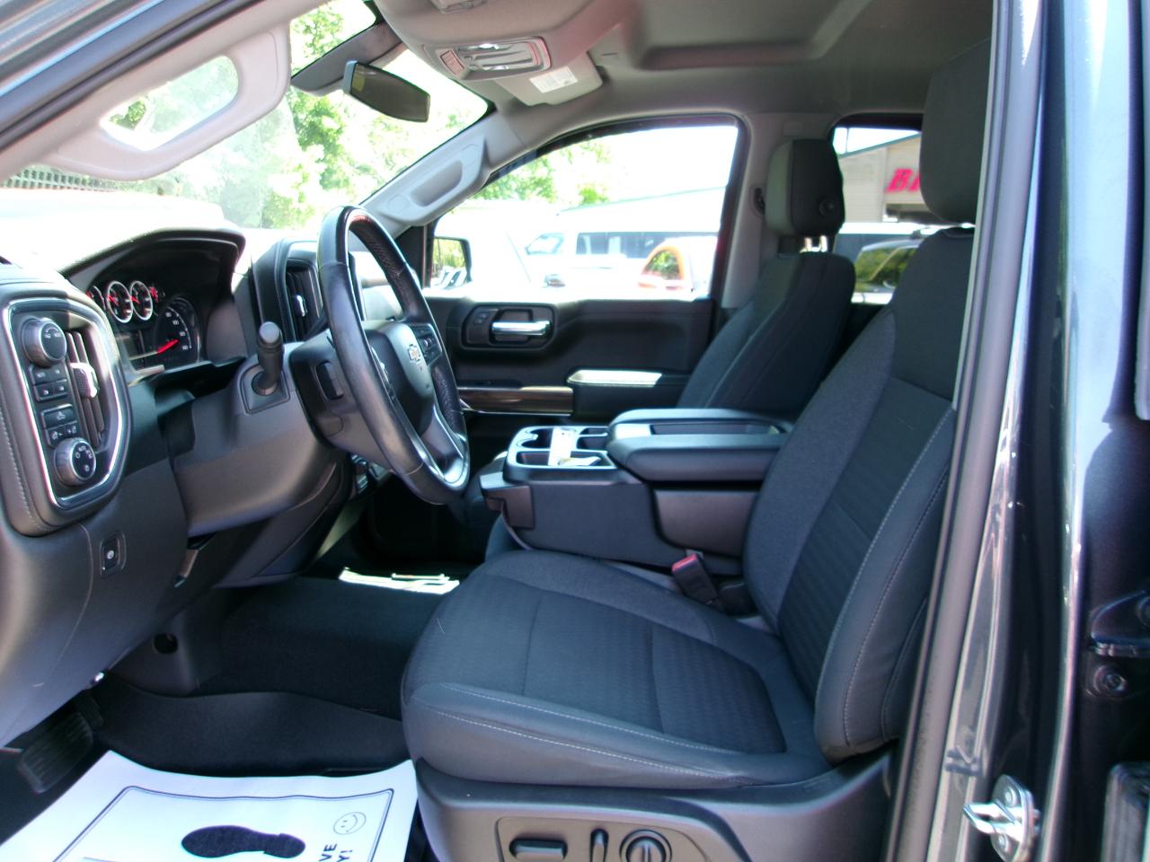 Chevrolet Silverado 1500 LT Crew Cab 4WD 2020
