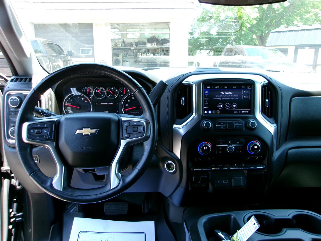 Chevrolet Silverado 1500 LT Crew Cab 4WD 2020