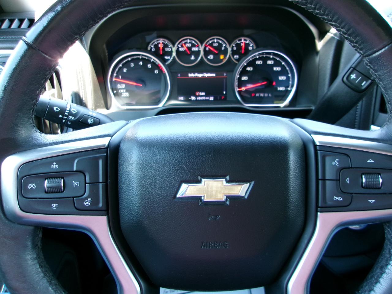 Chevrolet Silverado 1500 LT Crew Cab 4WD 2020