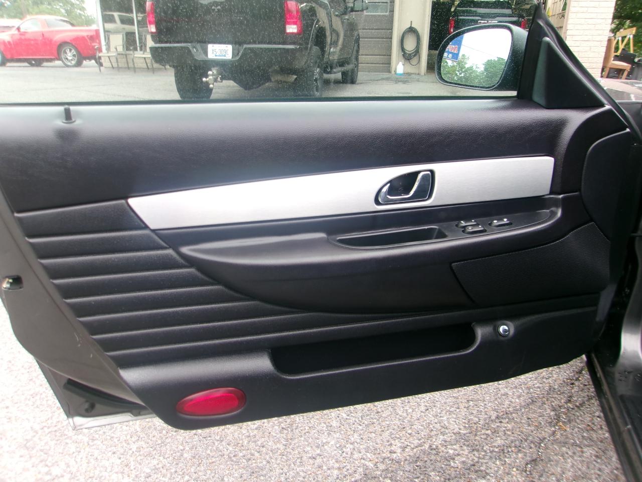Ford Thunderbird Deluxe 2003