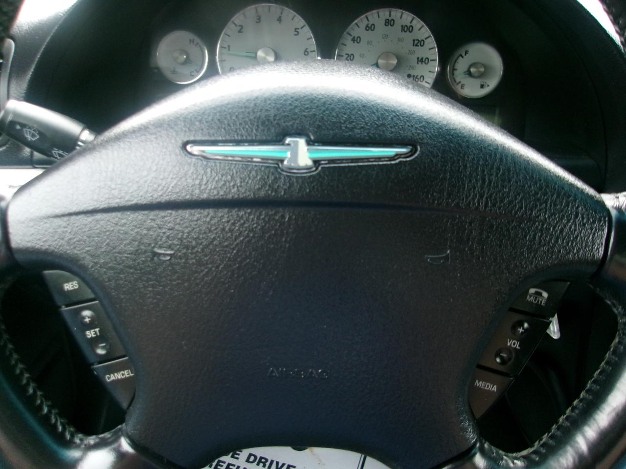 Ford Thunderbird Deluxe 2003