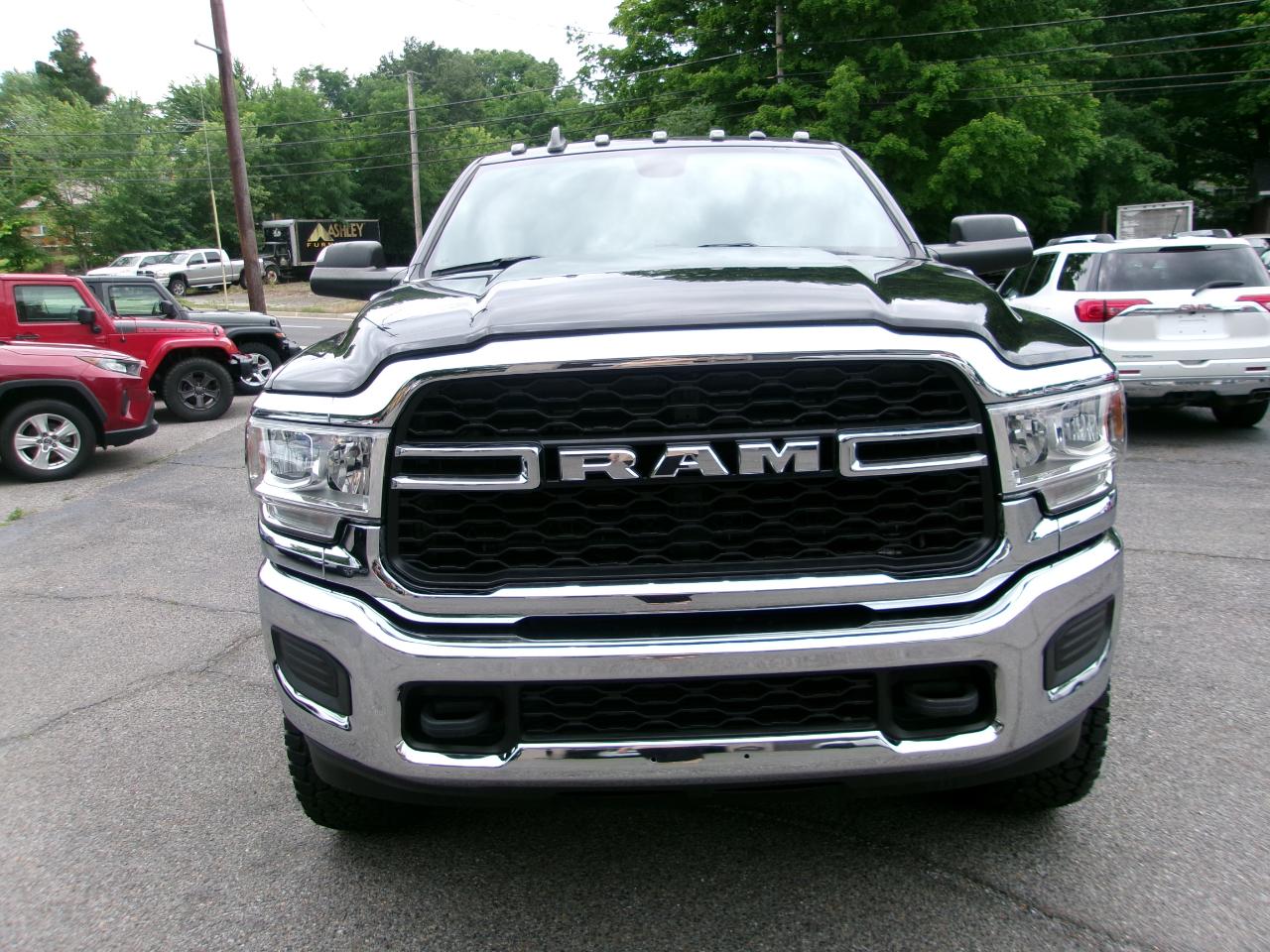 RAM 2500 Tradesman Crew Cab SWB 4WD 2022