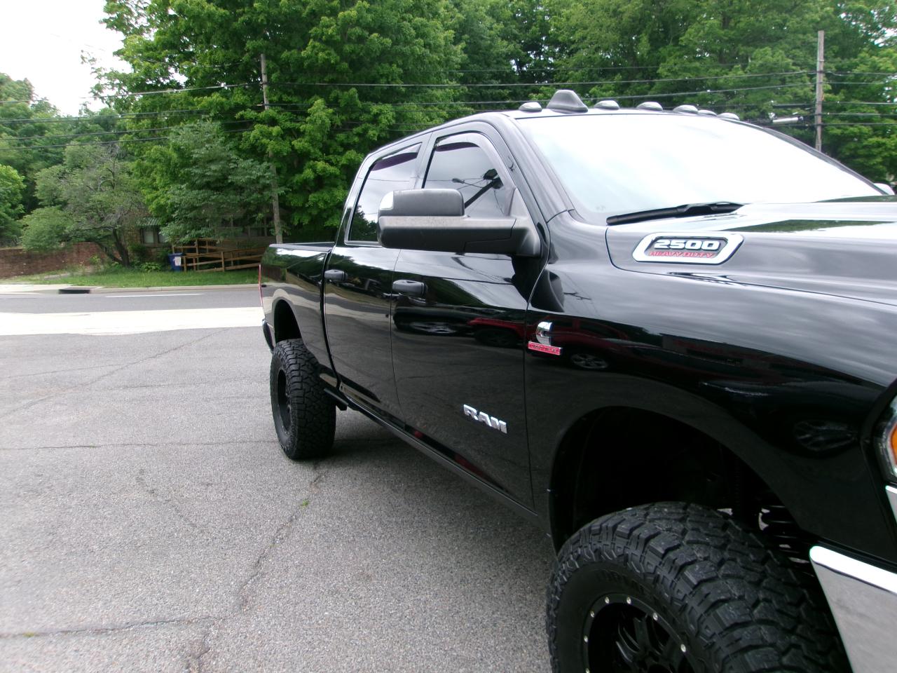 RAM 2500 Tradesman Crew Cab SWB 4WD 2022