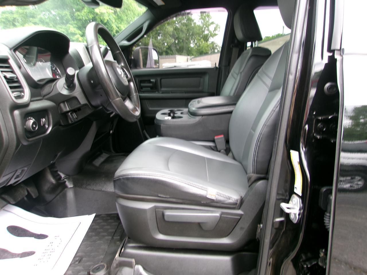 RAM 2500 Tradesman Crew Cab SWB 4WD 2022