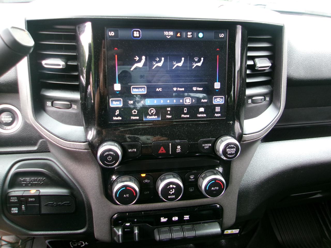 RAM 2500 Tradesman Crew Cab SWB 4WD 2022