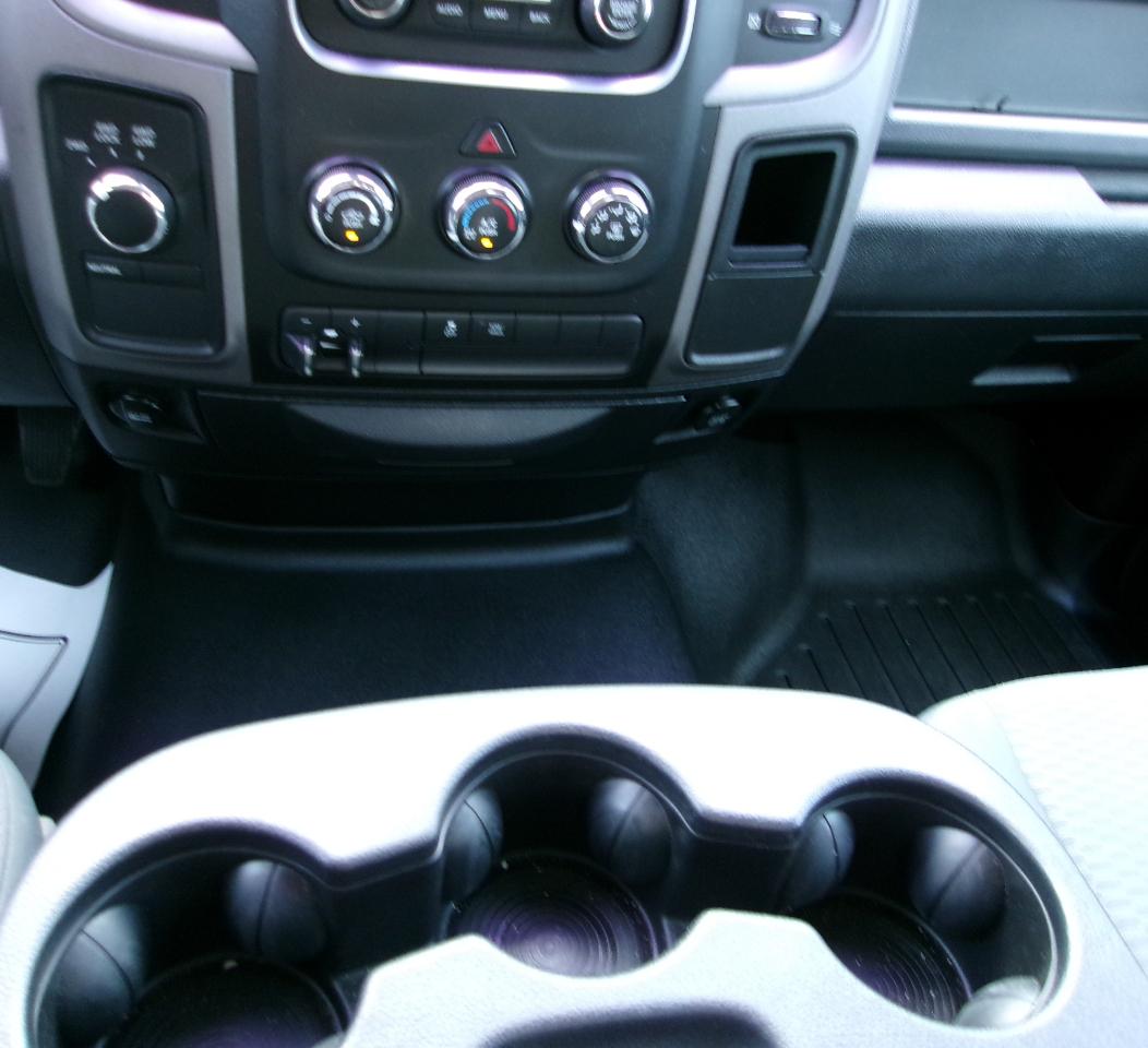 RAM 1500 Tradesman Quad Cab 4WD 2014