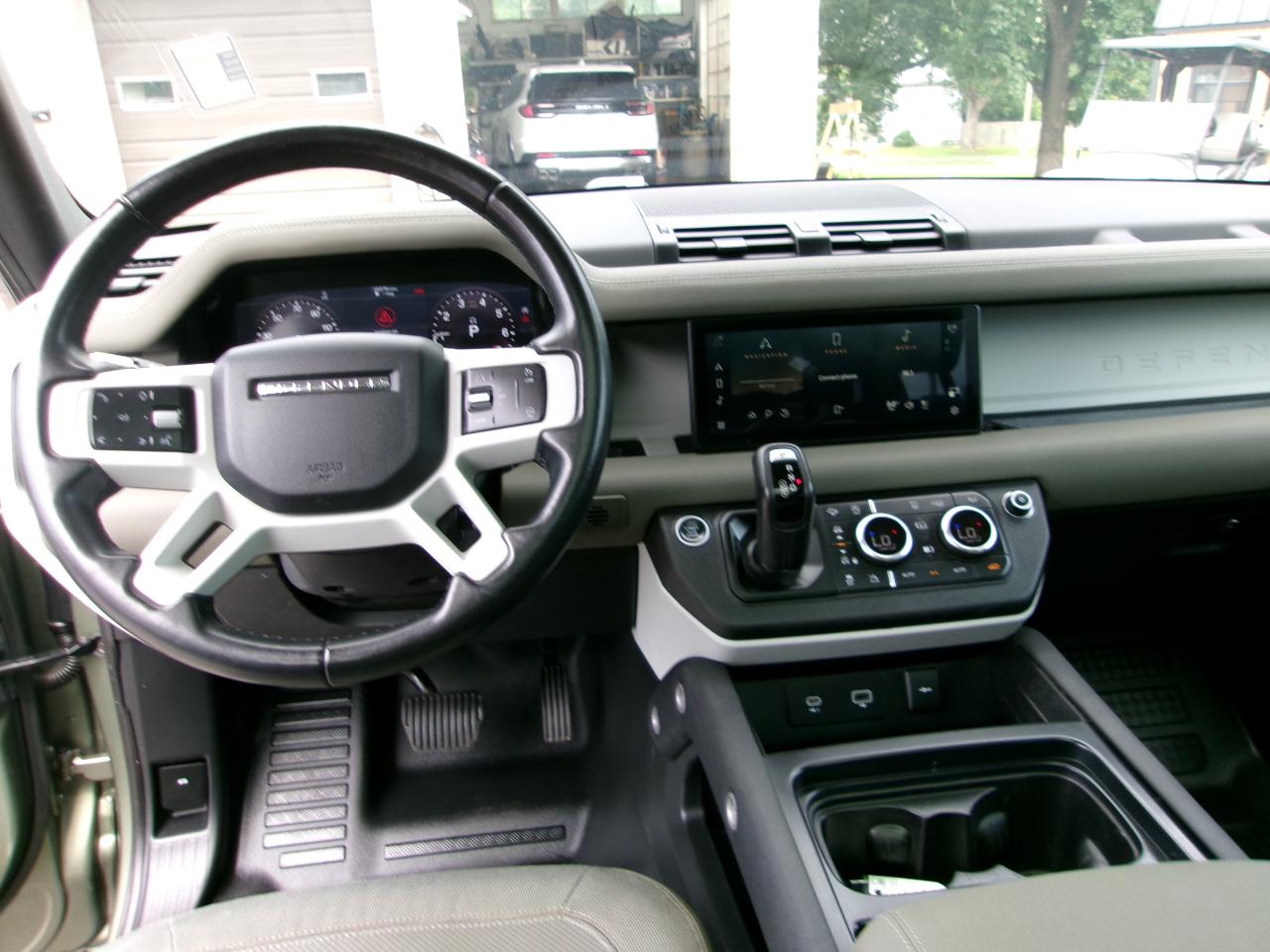 Land Rover Defender P400 110 HSE 2020