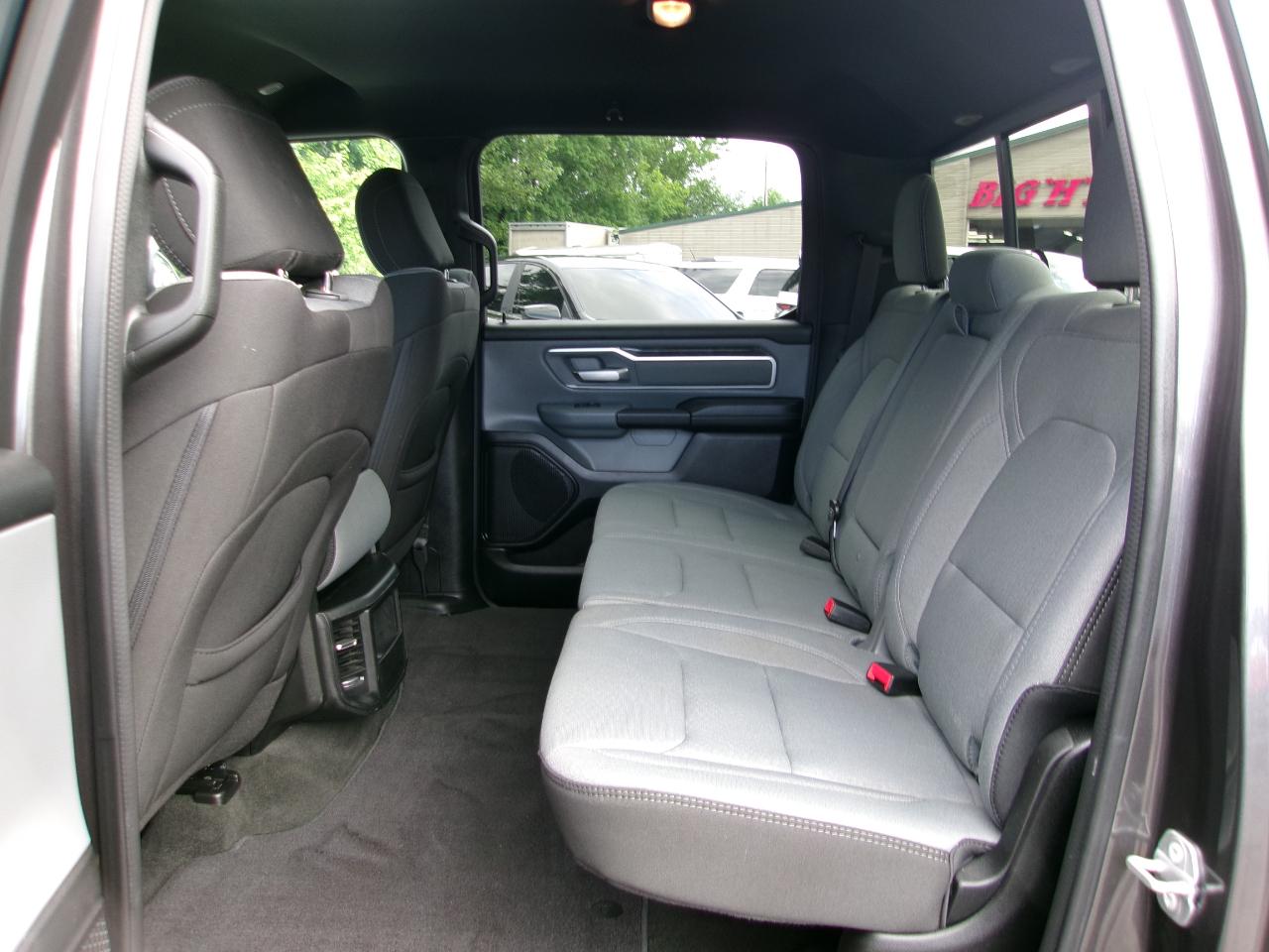 RAM 1500 Big Horn Crew Cab SWB 4WD 2023