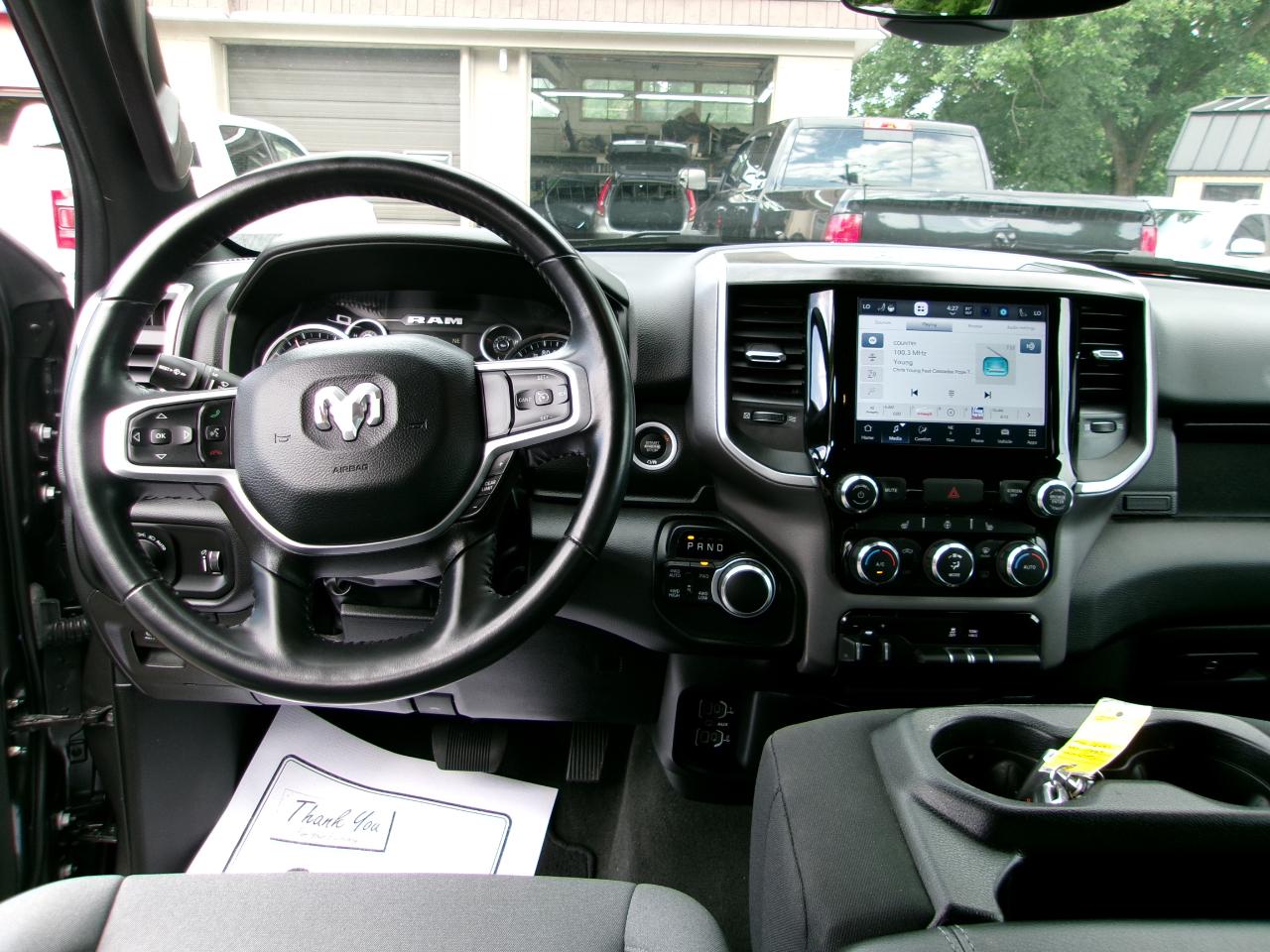RAM 1500 Big Horn Crew Cab SWB 4WD 2023