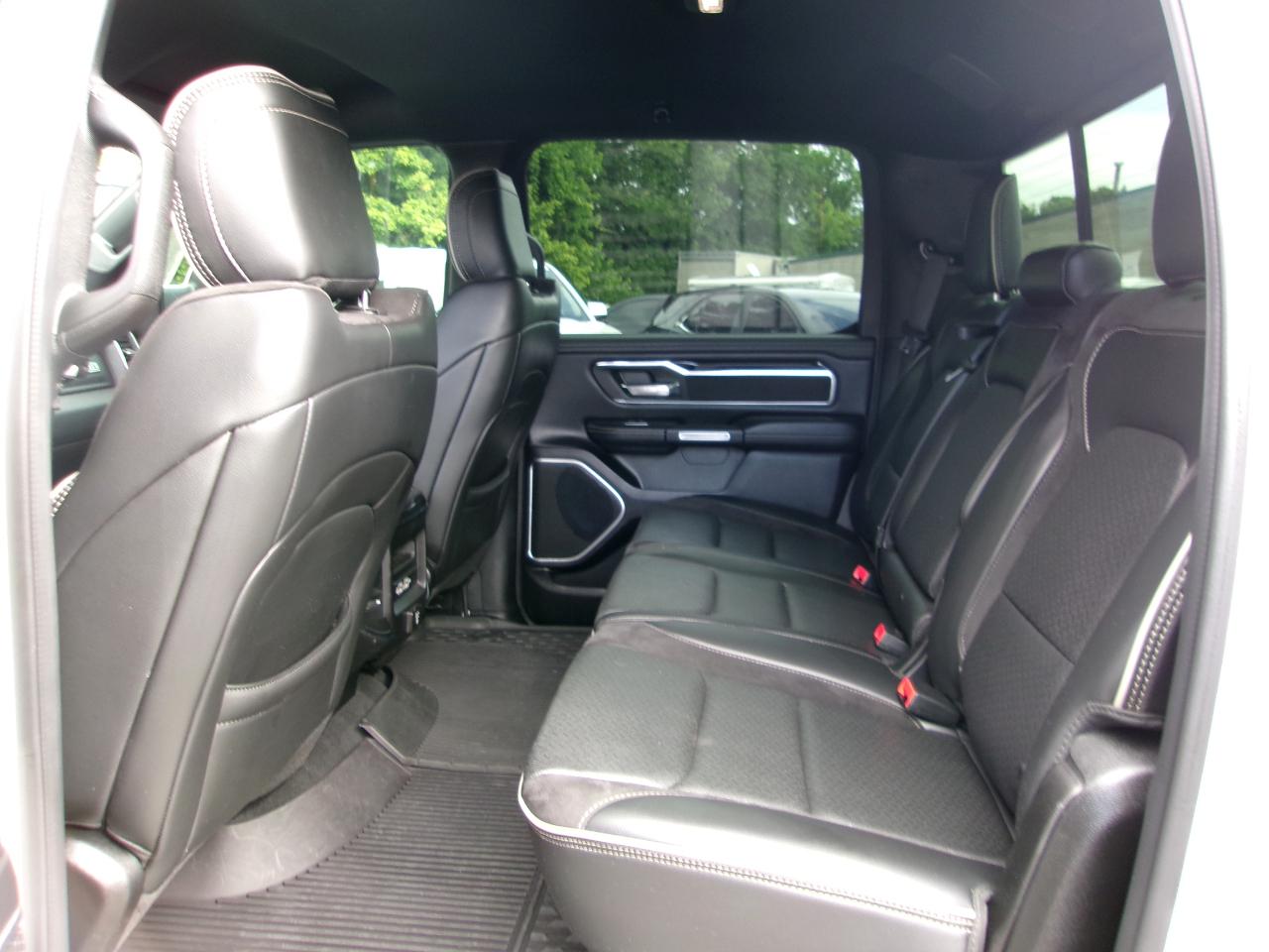 RAM 1500 Laramie Crew Cab SWB 4WD 2019