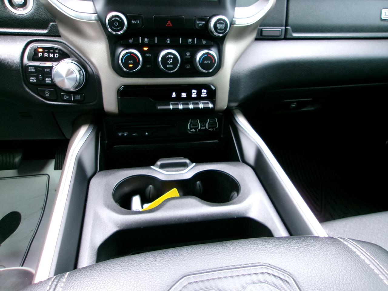 RAM 1500 Laramie Crew Cab SWB 4WD 2019